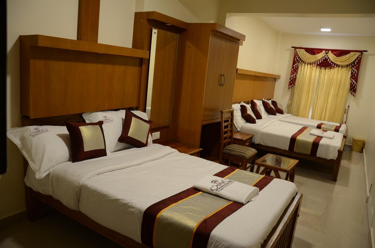 Hotel Vasantham Palace Ооти Екстериор снимка