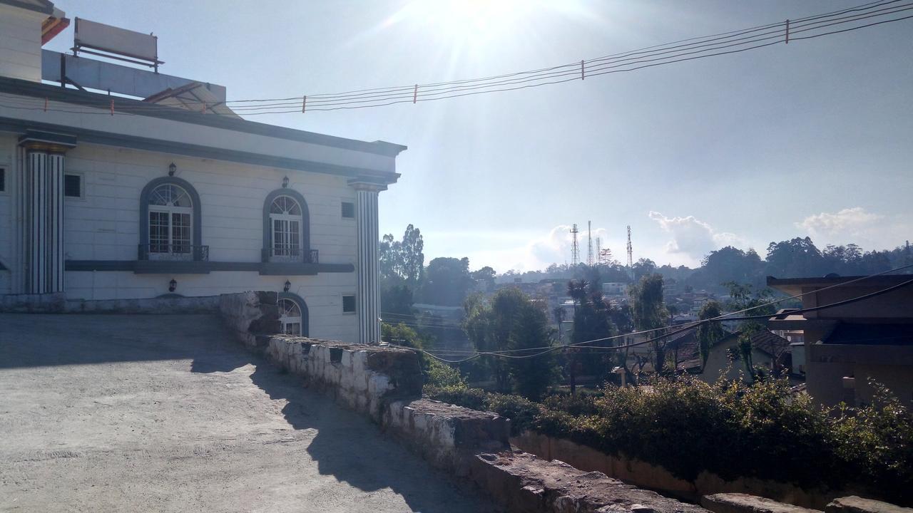 Hotel Vasantham Palace Ооти Екстериор снимка